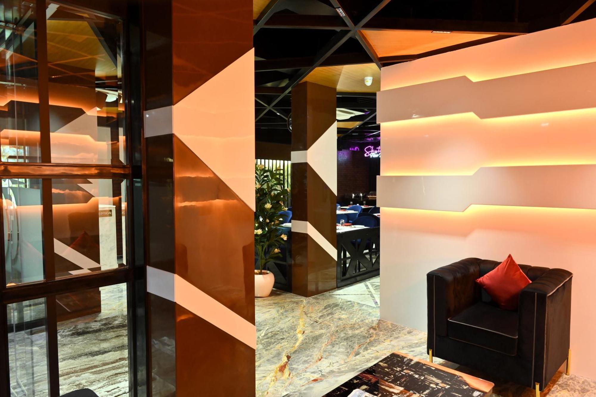 Hotel Trax International 贾姆谢德布尔 外观 照片