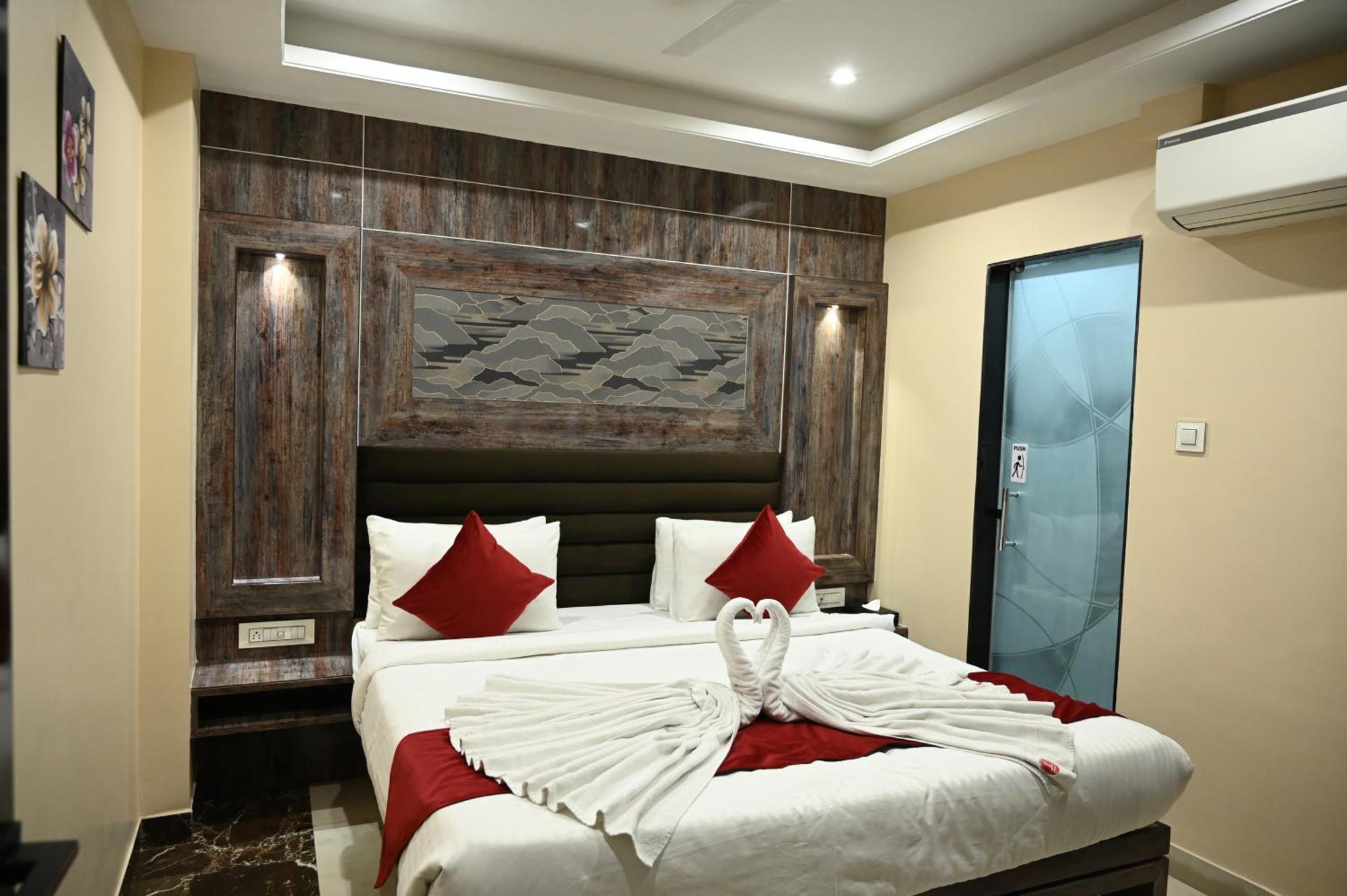 Hotel Trax International 贾姆谢德布尔 外观 照片