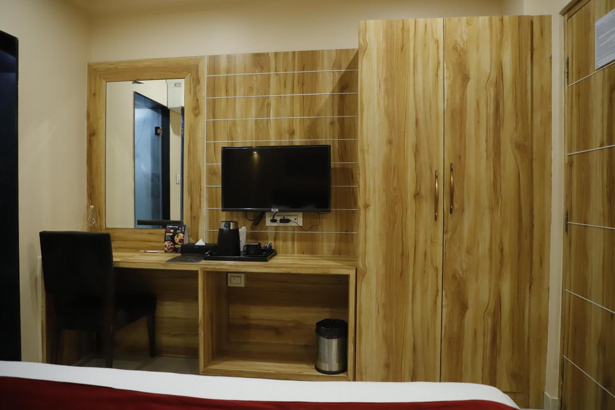 Hotel Trax International 贾姆谢德布尔 外观 照片